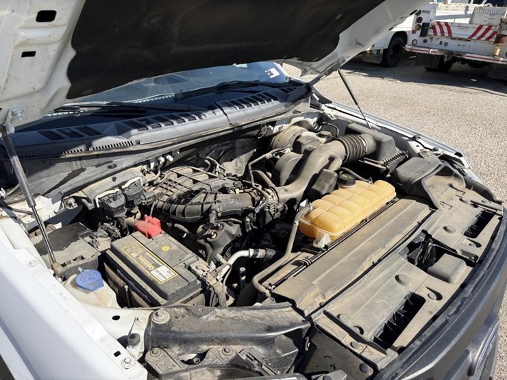 2017-ford-f150-xl-image-7