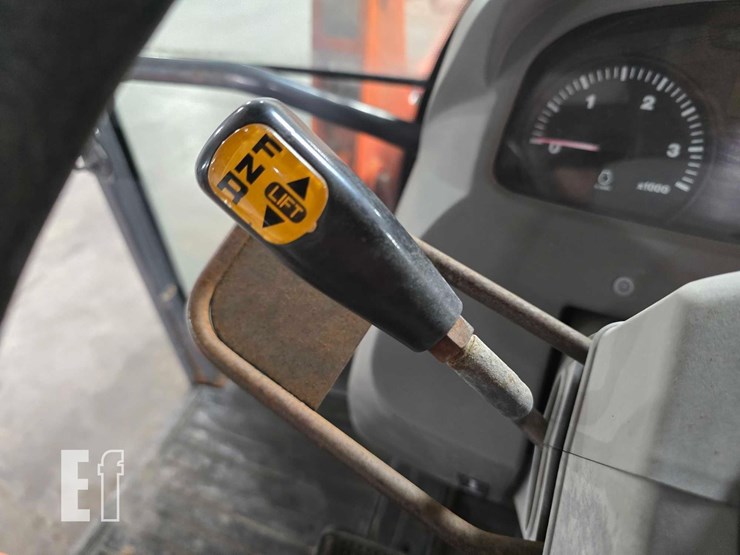 2012-kubota-m108s-image-20