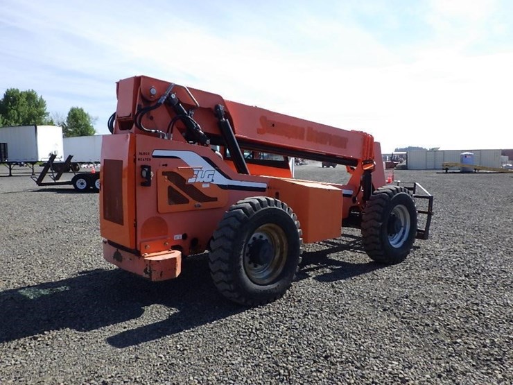 2014-jlg-6042-telescopic-reach-lift-image-5