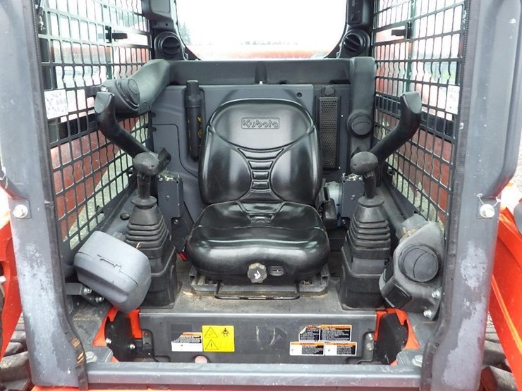 2020-kubota-ssv65-image-21