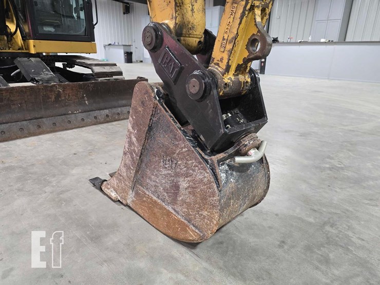 2022-caterpillar-307.5-image-12