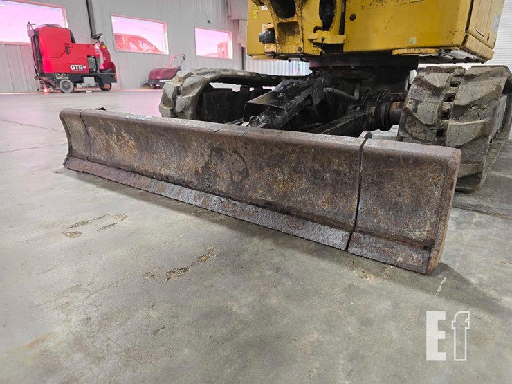 2021-caterpillar-301.8-image-11