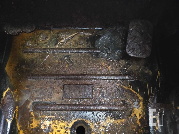 2021-caterpillar-226d3-image-14