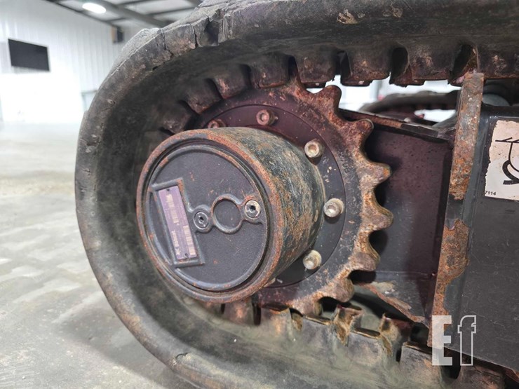 2022-bobcat-e20-image-34