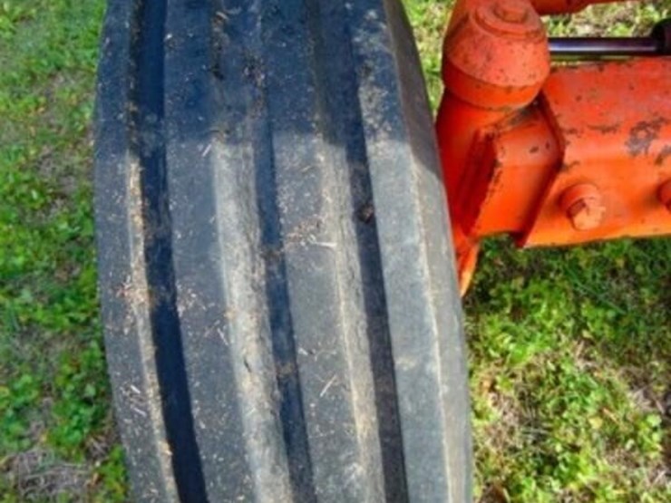 case-2090-tractor-image-15