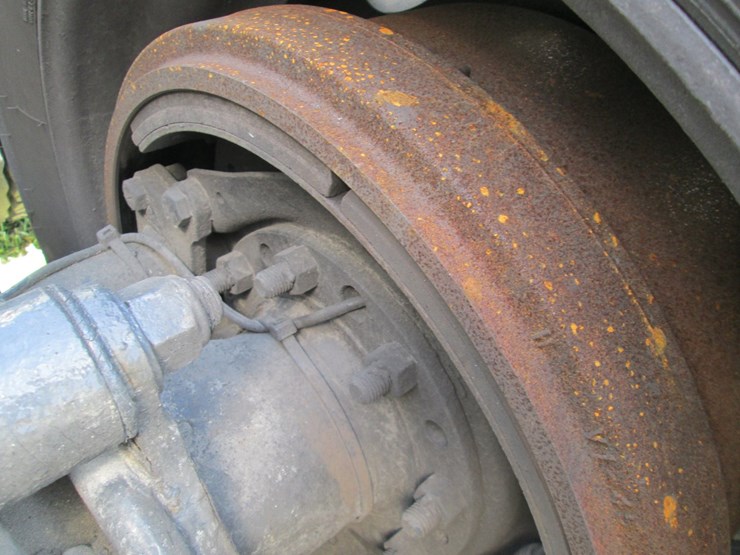 2008-peterbilt-389-image-12