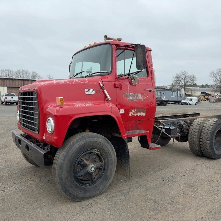 1970 FORD 8000