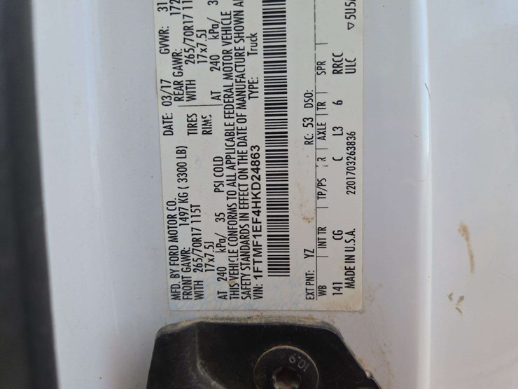 2017-ford-f150-xl-image-18