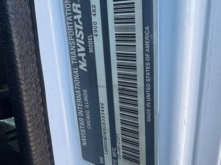 #1008-•-international-cab-and-chassis-image-75