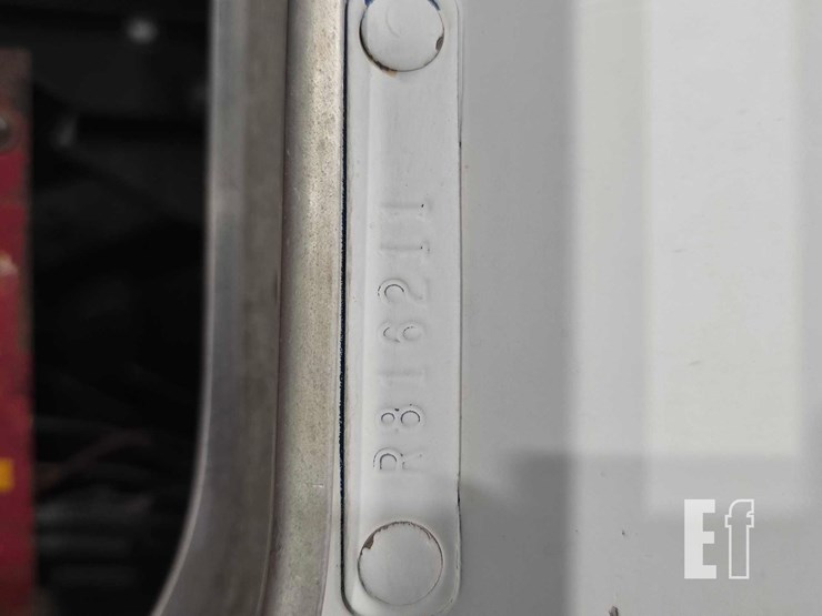 1999-kenworth-t800-image-31