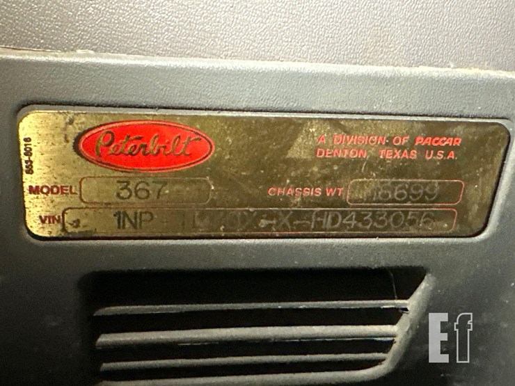 2017-peterbilt-367-image-41