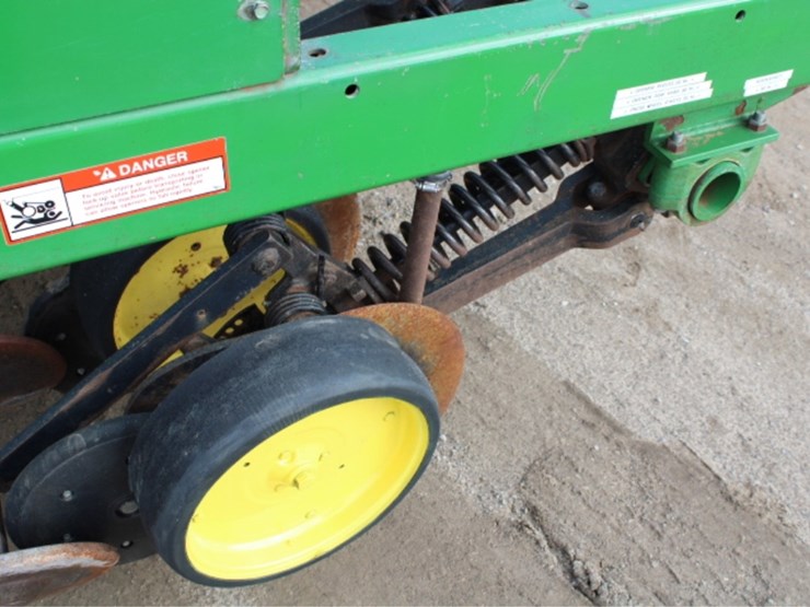 john-deere-750-image-14