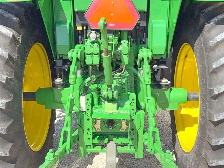 2004-john-deere-7320-image-88