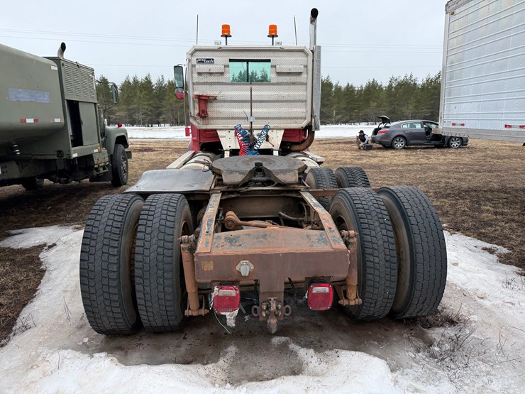 1999-western-star-5864ss-image-3