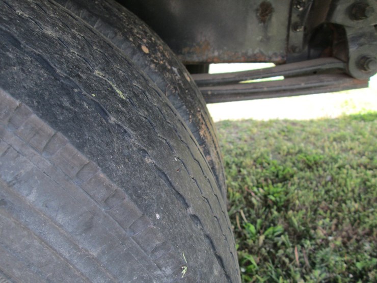 #46152-•-2005-chevrolet-s/a-single-cab-flatbed-truck-1gdg5c1e75f902740-image-5