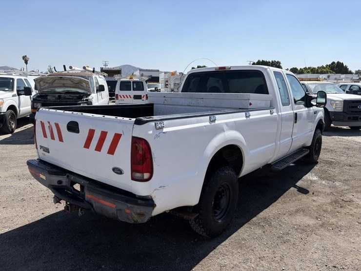 2004-ford-f250-image-3