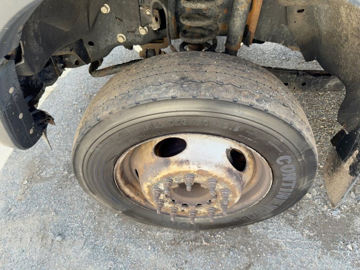 2012-ford-f450-xl-image-11