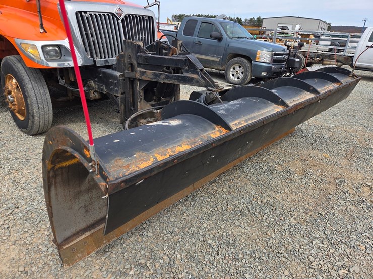 2002-international-7300-image-9