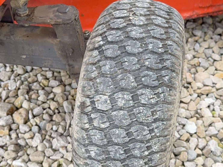 1997-kubota-t1760-image-11