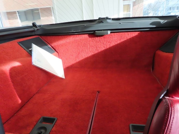 1985-chevrolet-corvette-image-22