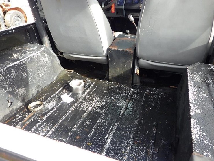 1992-jeep-wrangler-image-10