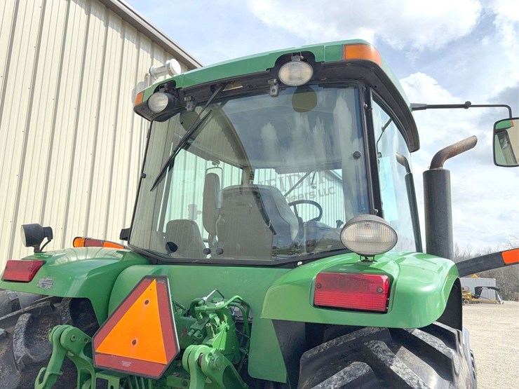 john-deere-200-image-42
