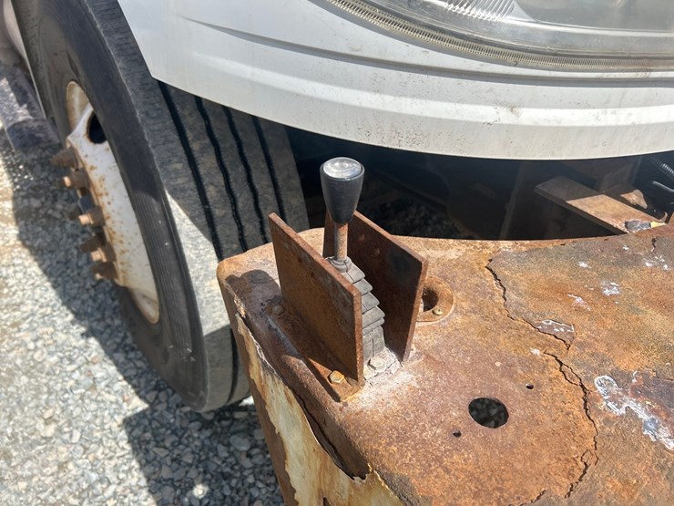 2014-international-4400-sba-image-12