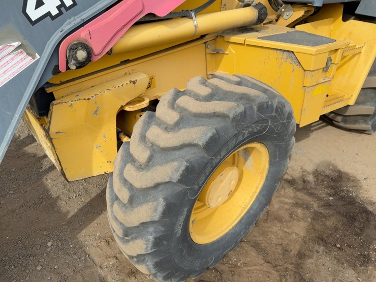 2012-deere-410k-image-13