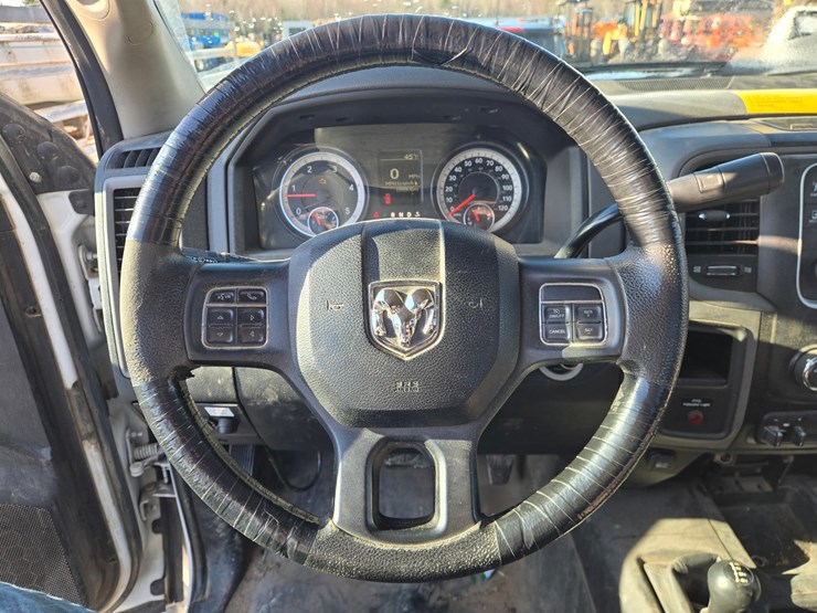 2017-massey-ferguson-8-image-59