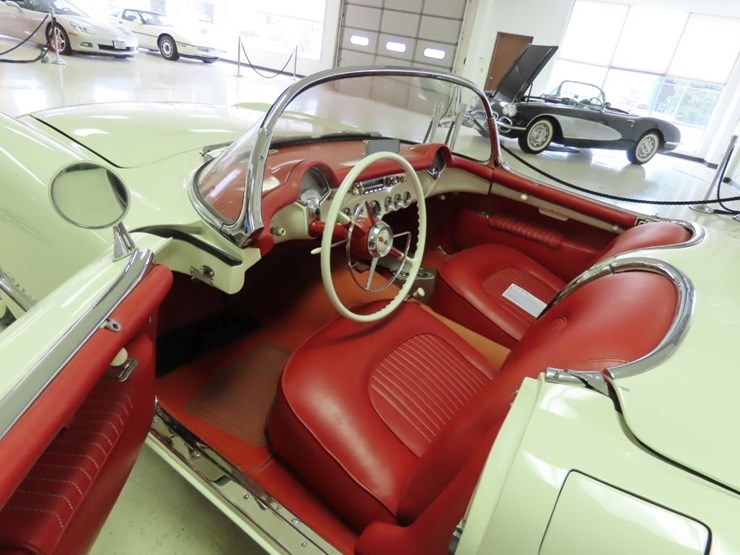 rare-1953-chevrolet-corvette-image-38