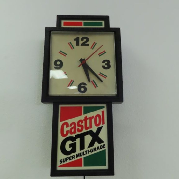 Castrol GTX Clock