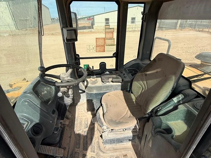 2014-hyundai-hl757tm-9a-image-14