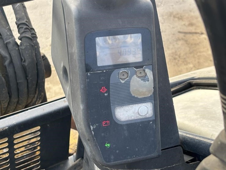 2006-deere-27d-image-24