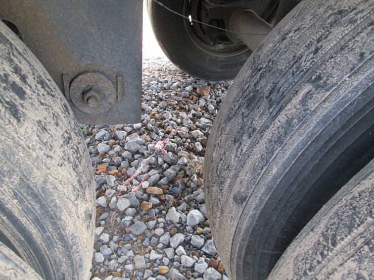 2007-utility-4000dx-image-13