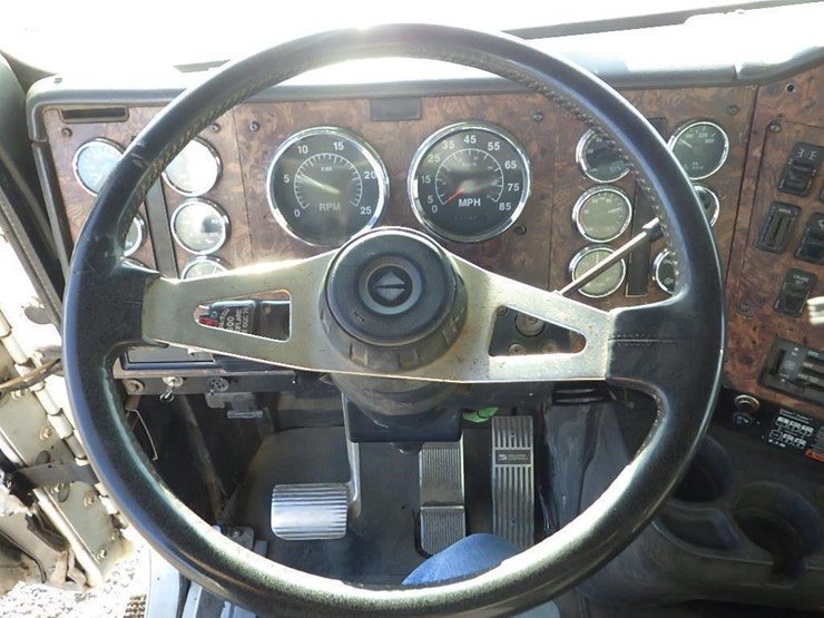 1999-international-9300-image-41