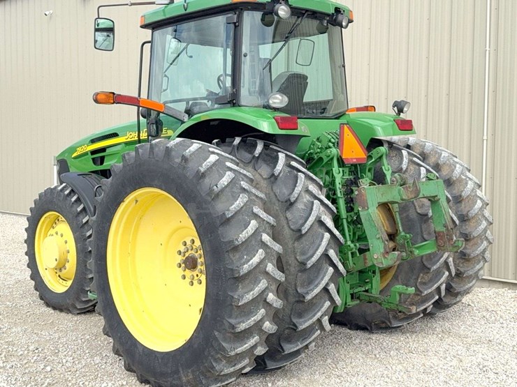 john-deere-200-image-6