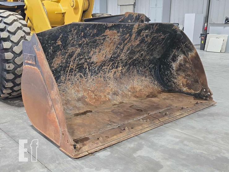 2014-caterpillar-938k-image-10