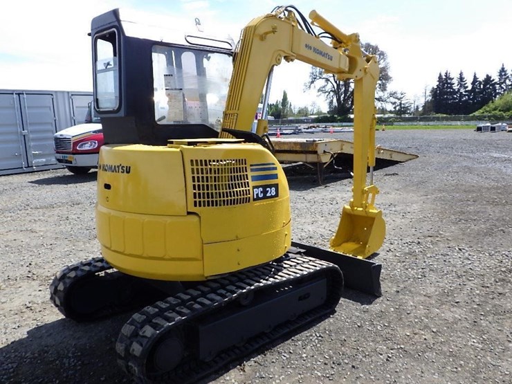 komatsu-pc28uu-2-image-4