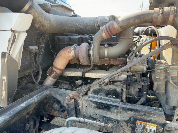 2001-mack-rd688s-image-10