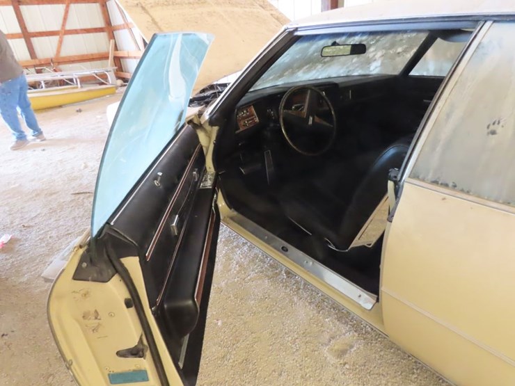 1972-oldsmobile-98-2dr-ht-image-9