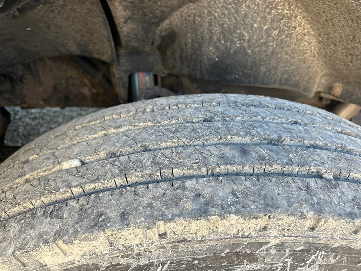 2002-massey-ferguson-8-image-87