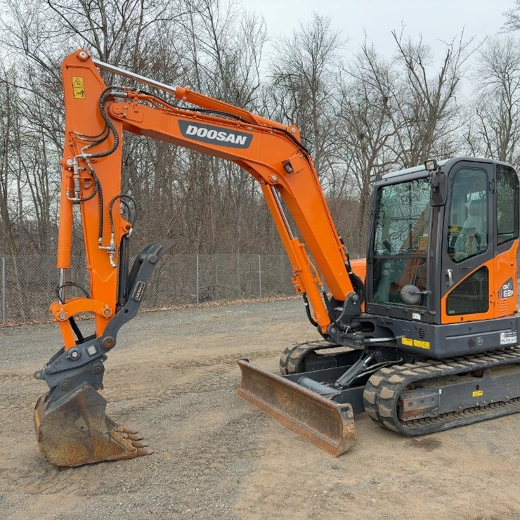 2023 DOOSAN DX62R-3