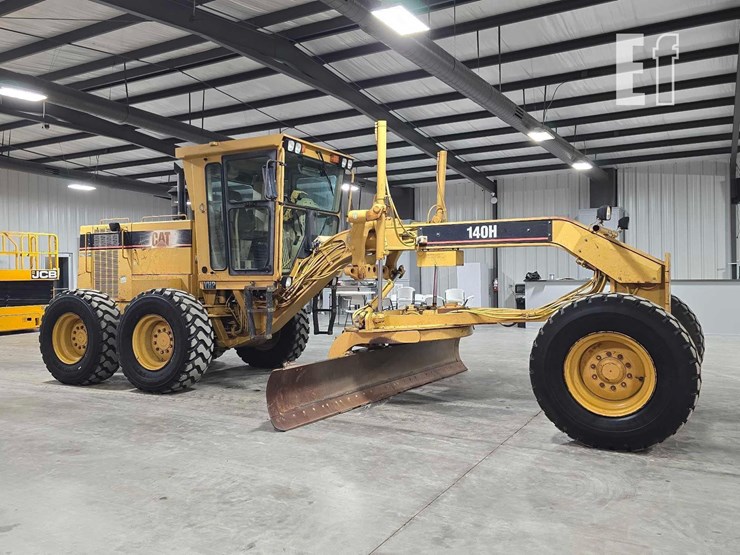 1996-caterpillar-140h-image-2