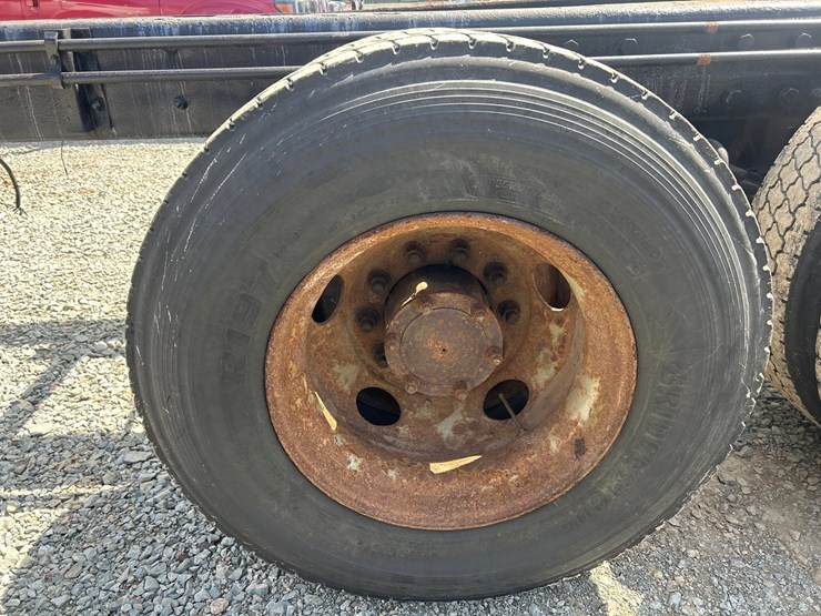 1999-mack-cl713-image-143