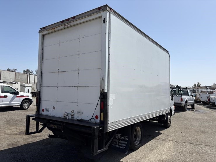 2001-gmc-w4500-image-3