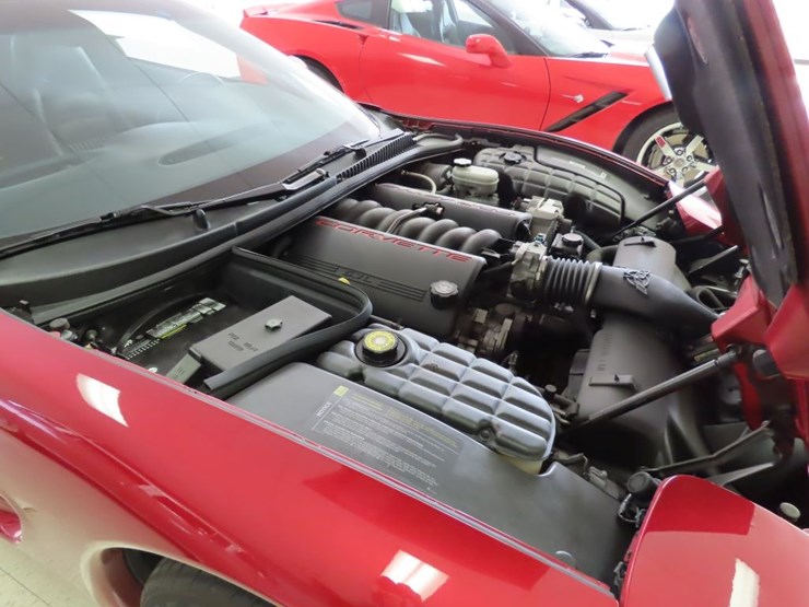 2000-chevrolet-corvette-roadster-image-26