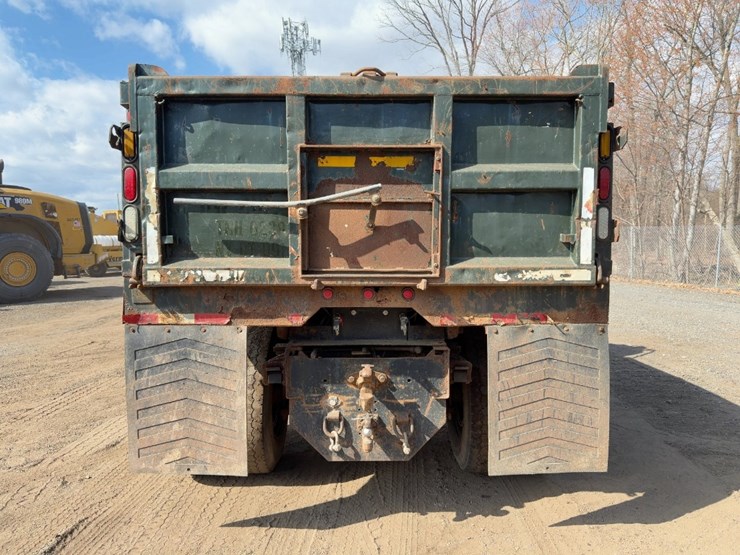 1992-international-4900-image-4