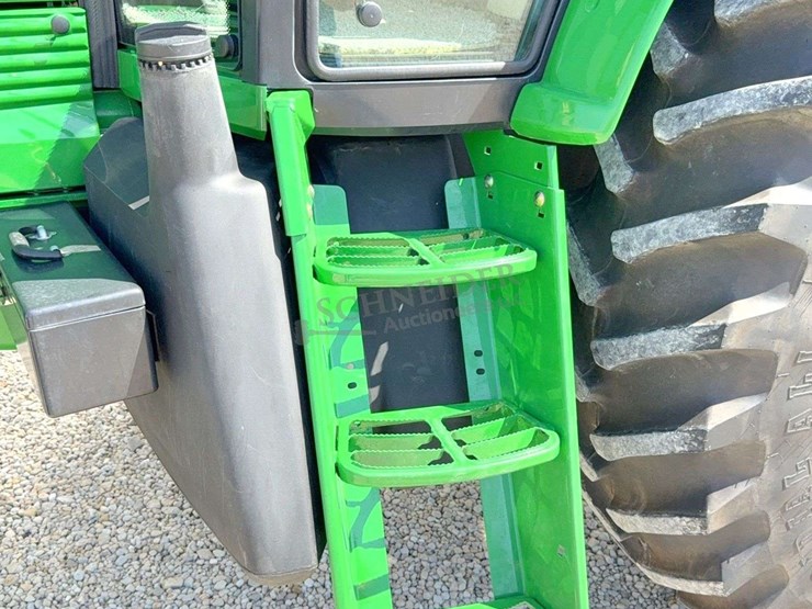 2004-john-deere-7320-image-95