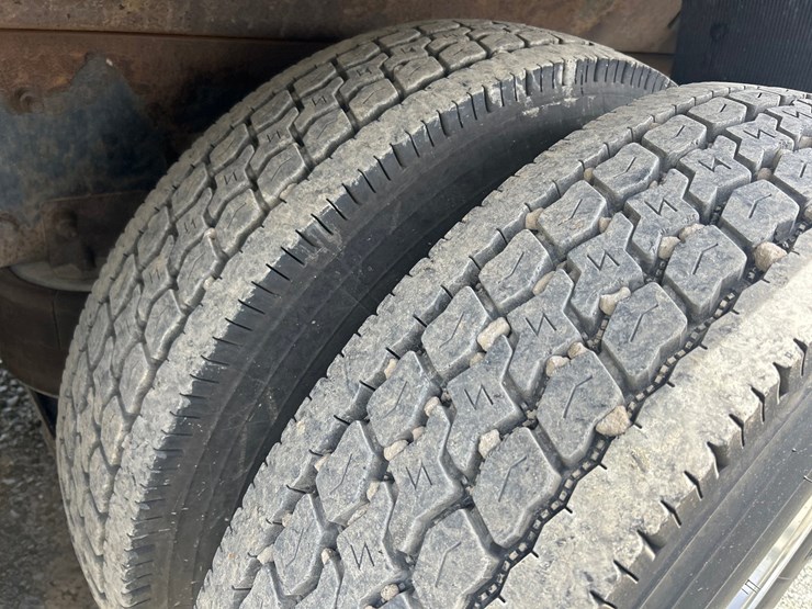 2010-massey-ferguson-8-image-84