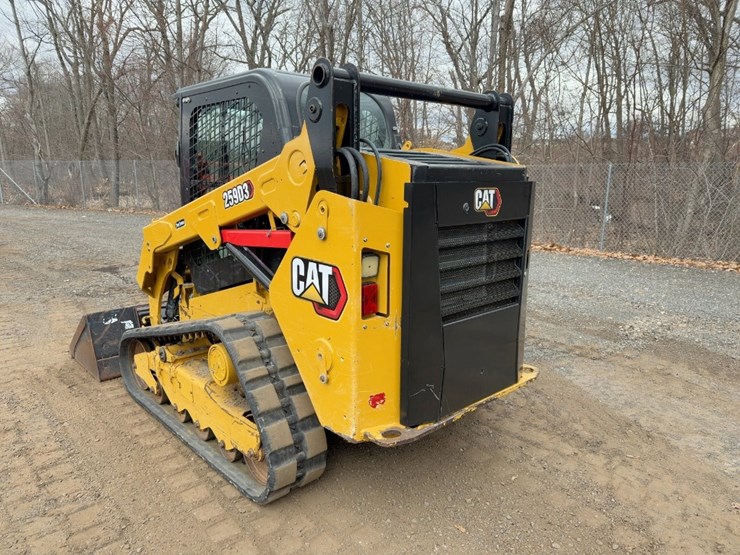 2021-caterpillar-259d3-image-3